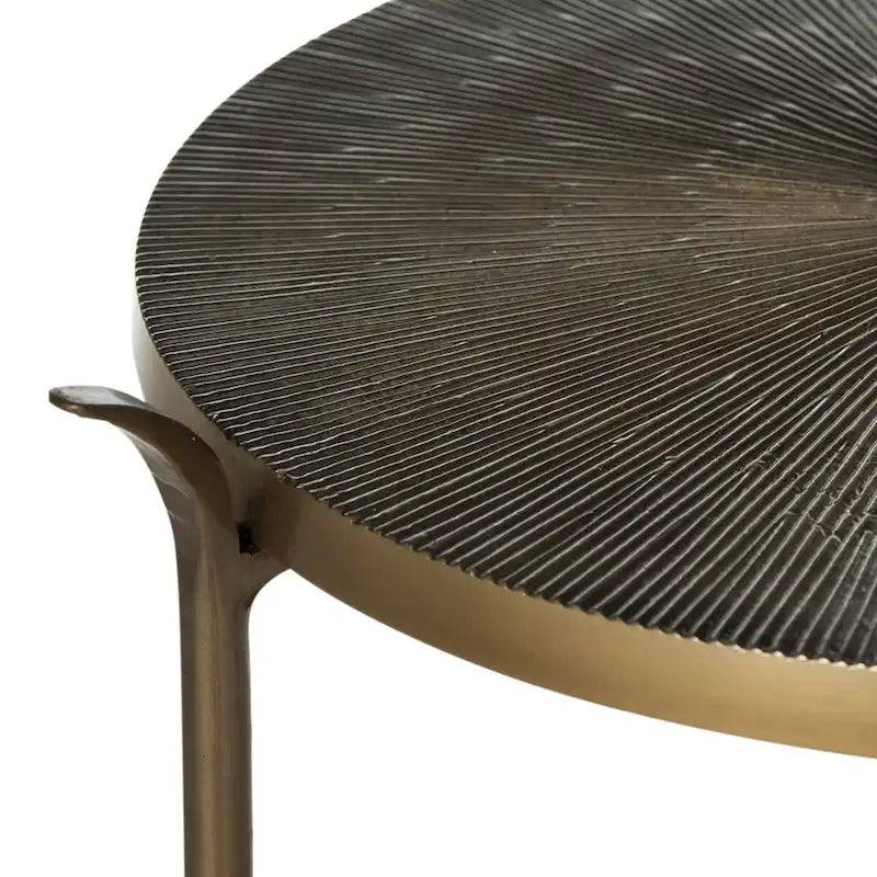 Tavolino Laterale in Ottone con Dettaglio a Raggi di Sole - 35,5 L x 35,5 P x 80 A cm