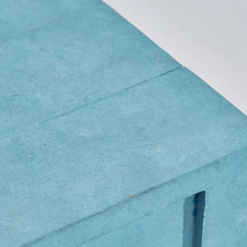 Tavolino in legno massello dipinto blu-verde con mensola